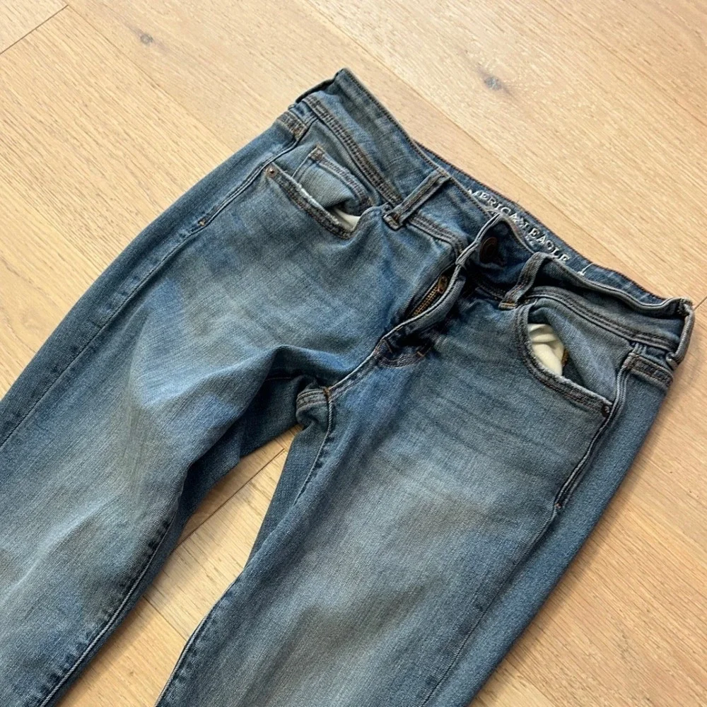 American Eagle Kick Boot Stretch X Medium Wash Flare Jeans Size 4 Regular